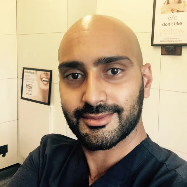 Dr Anoush Pashmi